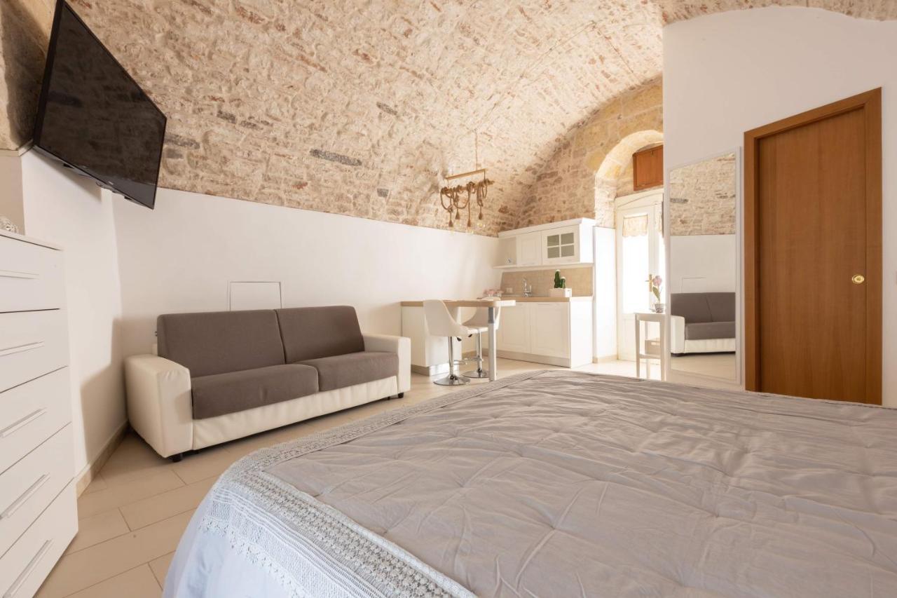 B&B La Finestra Sui Giardini Santeramo in Colle Bagian luar foto