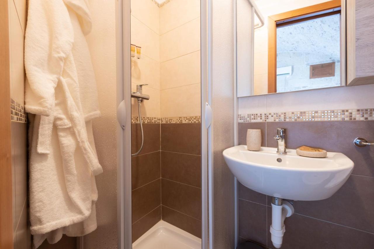 B&B La Finestra Sui Giardini Santeramo in Colle Bagian luar foto