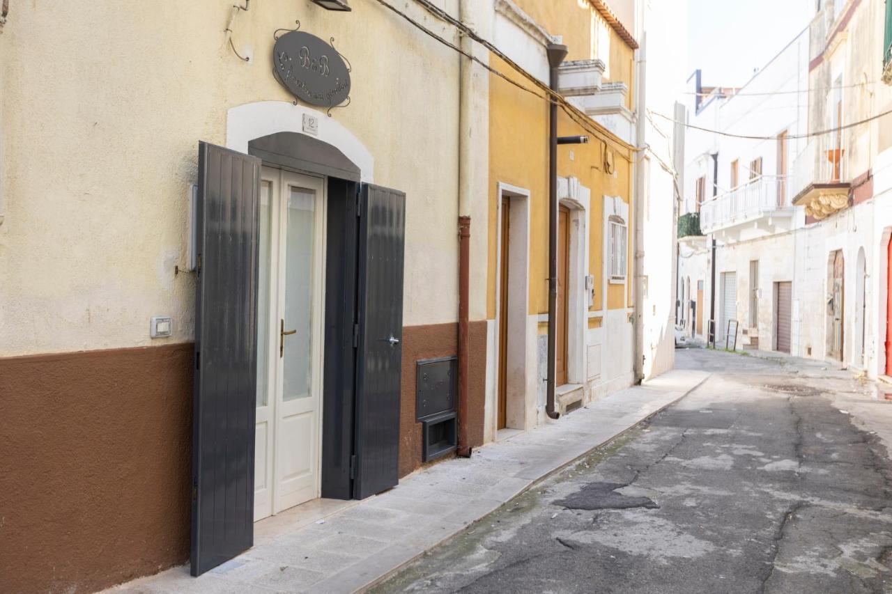 B&B La Finestra Sui Giardini Santeramo in Colle Bagian luar foto